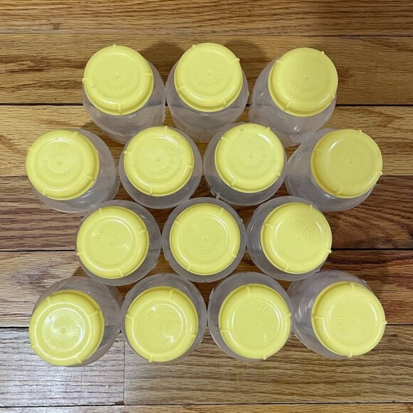 Medela 5 oz Milk Storage Bottles 14-Piece Lot - Picture 3 of 3